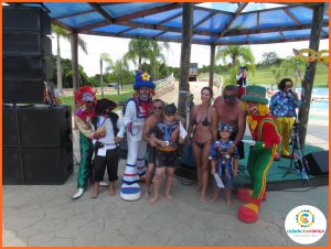 Primeiro dia de Carnaval na Cidade da Criança reúne milhares de pessoas