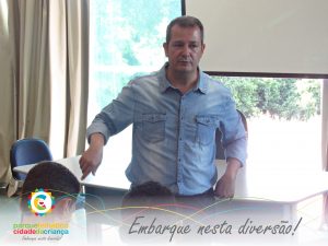 Secretário de Turismo parabeniza colaboradores pelo serviço prestado