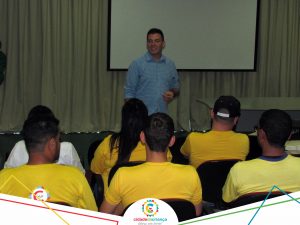 Colaboradores do Parque Aquático recebem treinamento sobre atendimento e hospitalidade