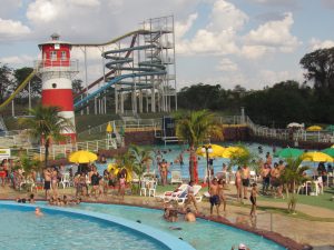 Promoção para crianças será válida até dia 25 de outubro no Parque Aquático