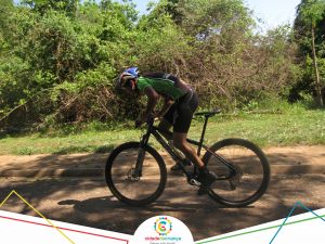 Treinão de Triathlon arrecada alimentos na Cidade da Criança
