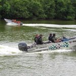 Militares recebem curso de capacitação para condução de embarcações no lago da Cidade da Criança